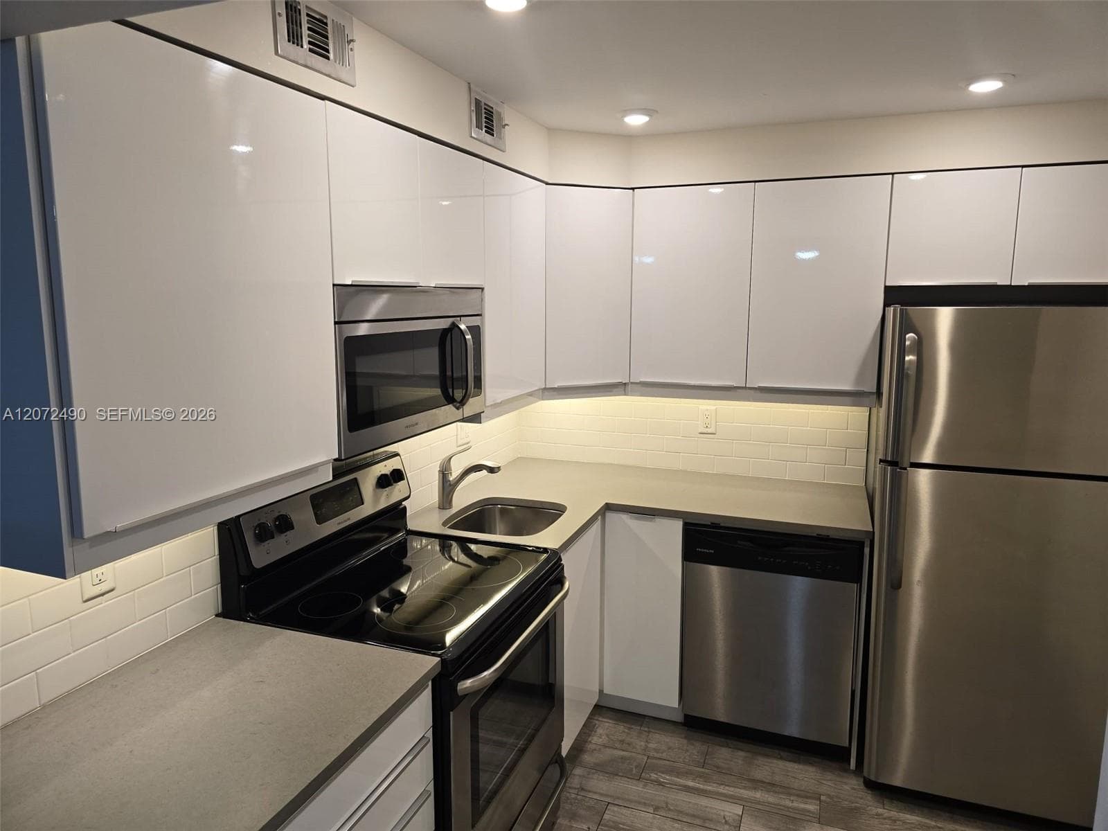 CASA DEL RIO CONDO · #201 in Boca Raton - Photo 4