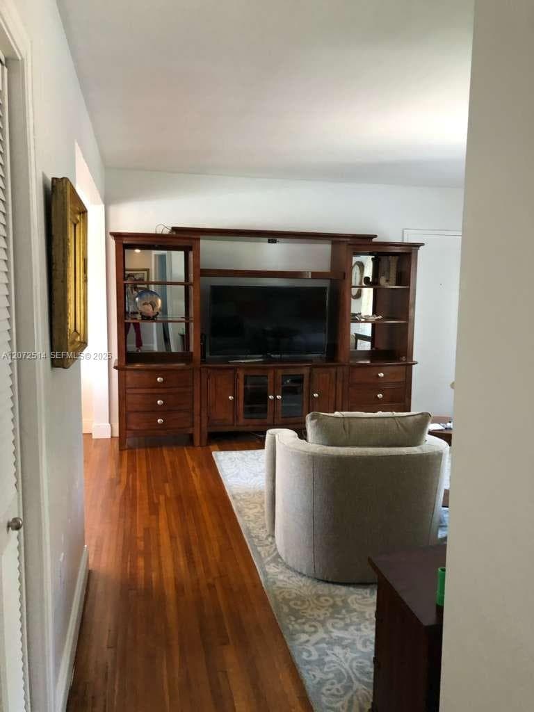 ARBOR CONDO · #53A in Miami - Photo 8