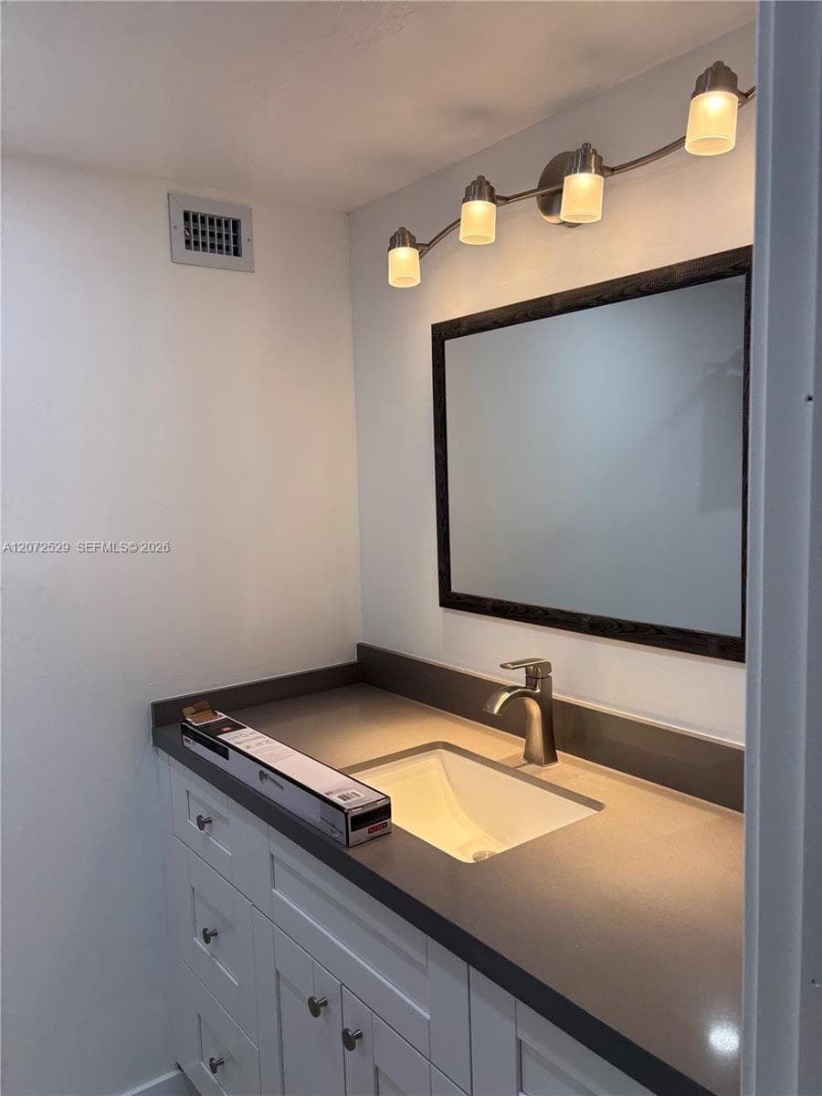 DESOTO PARK CONDO · #320 in Hallandale Beach - Photo 23