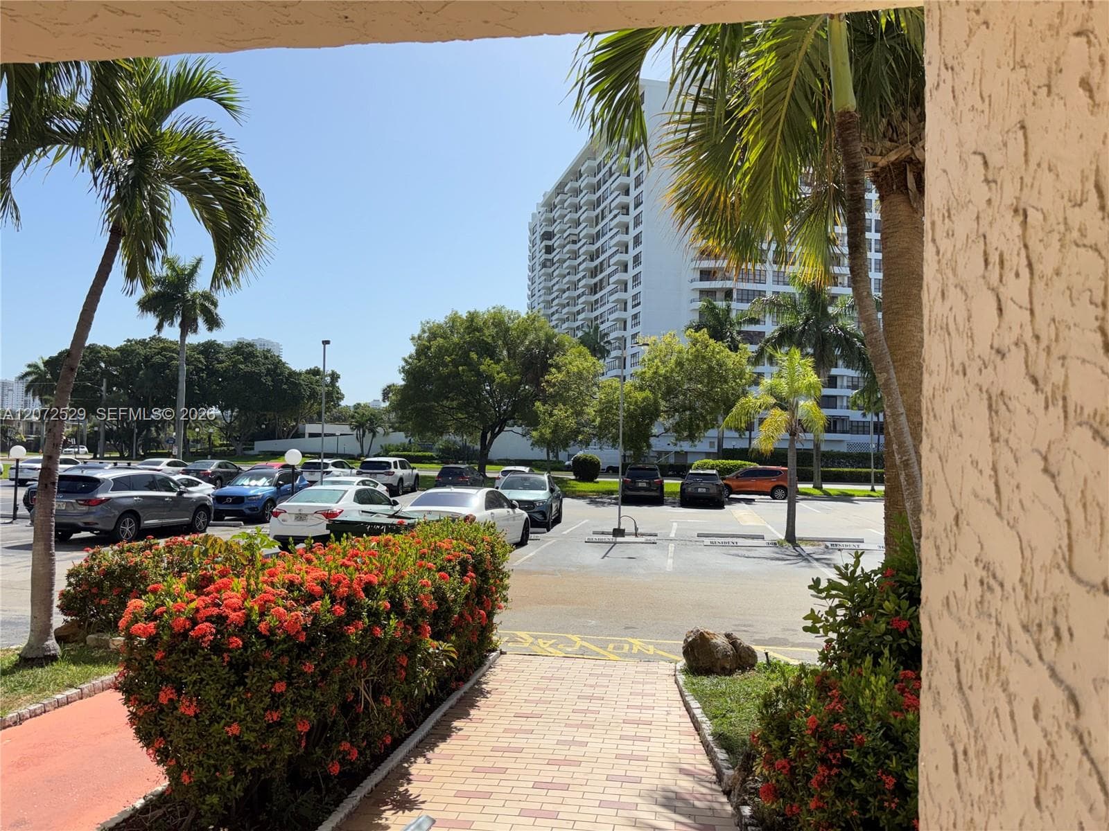 DESOTO PARK CONDO · #320 in Hallandale Beach - Photo 30