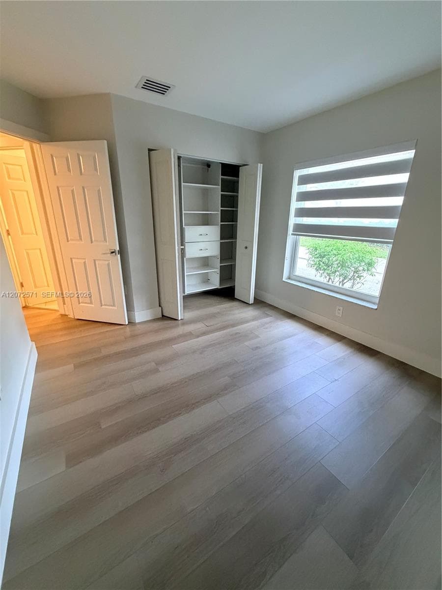 1480 Sweetbay Way photo 13