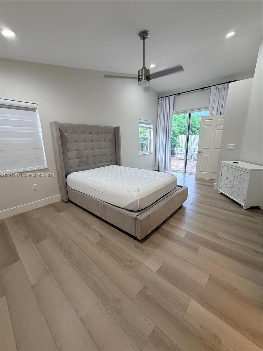 1480 Sweetbay Way photo 7