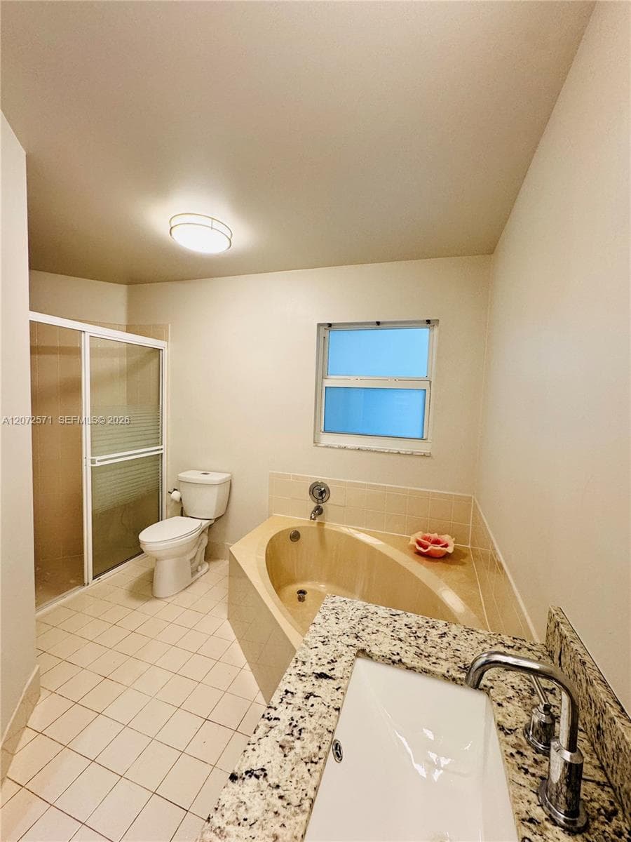 1480 Sweetbay Way photo 10