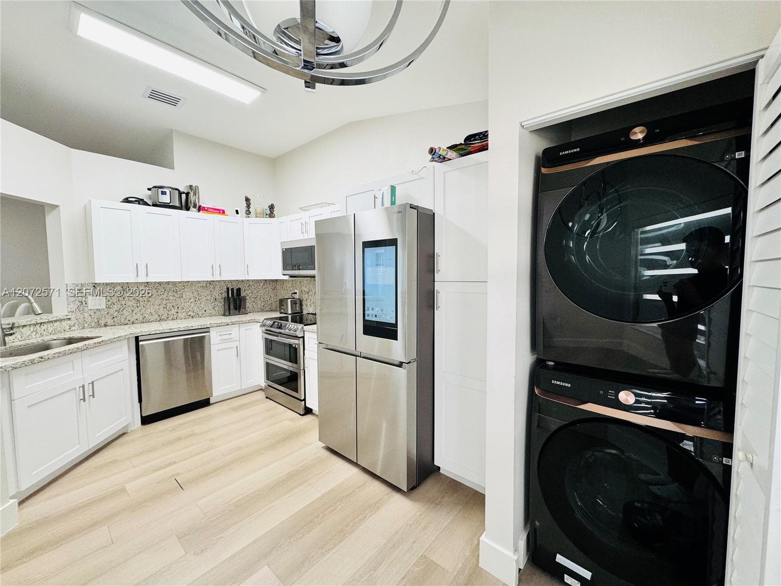 1480 Sweetbay Way photo 4