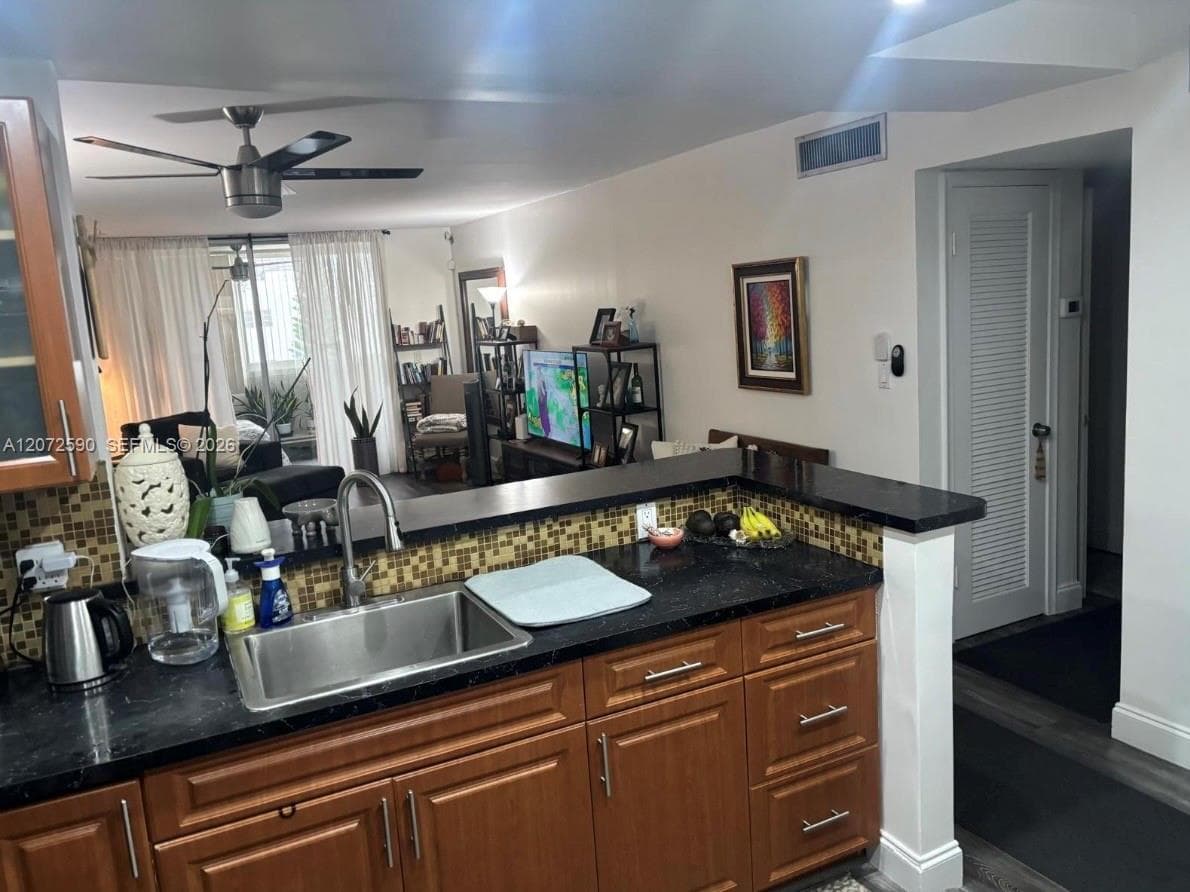 MEADOWBROOK CONDO · #704 in Hallandale Beach - Photo 8