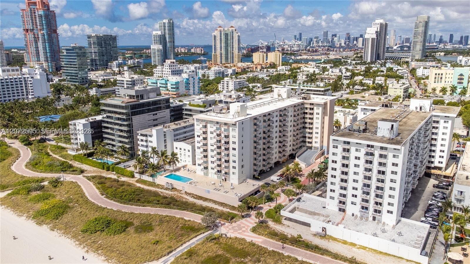 Ocean Point Condo · #408 in Miami Beach - Photo 28