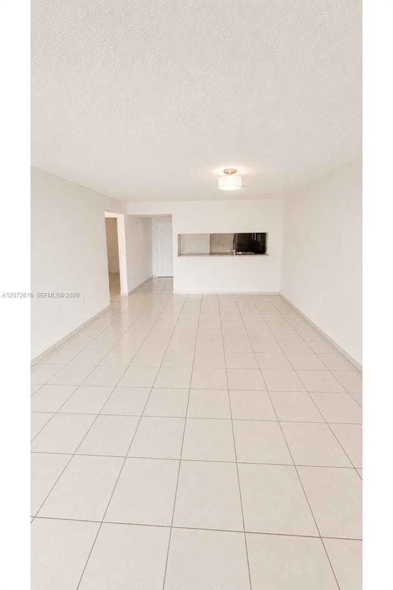 PINKE LAKE VILLAGE · #302 in Miami - Photo 7