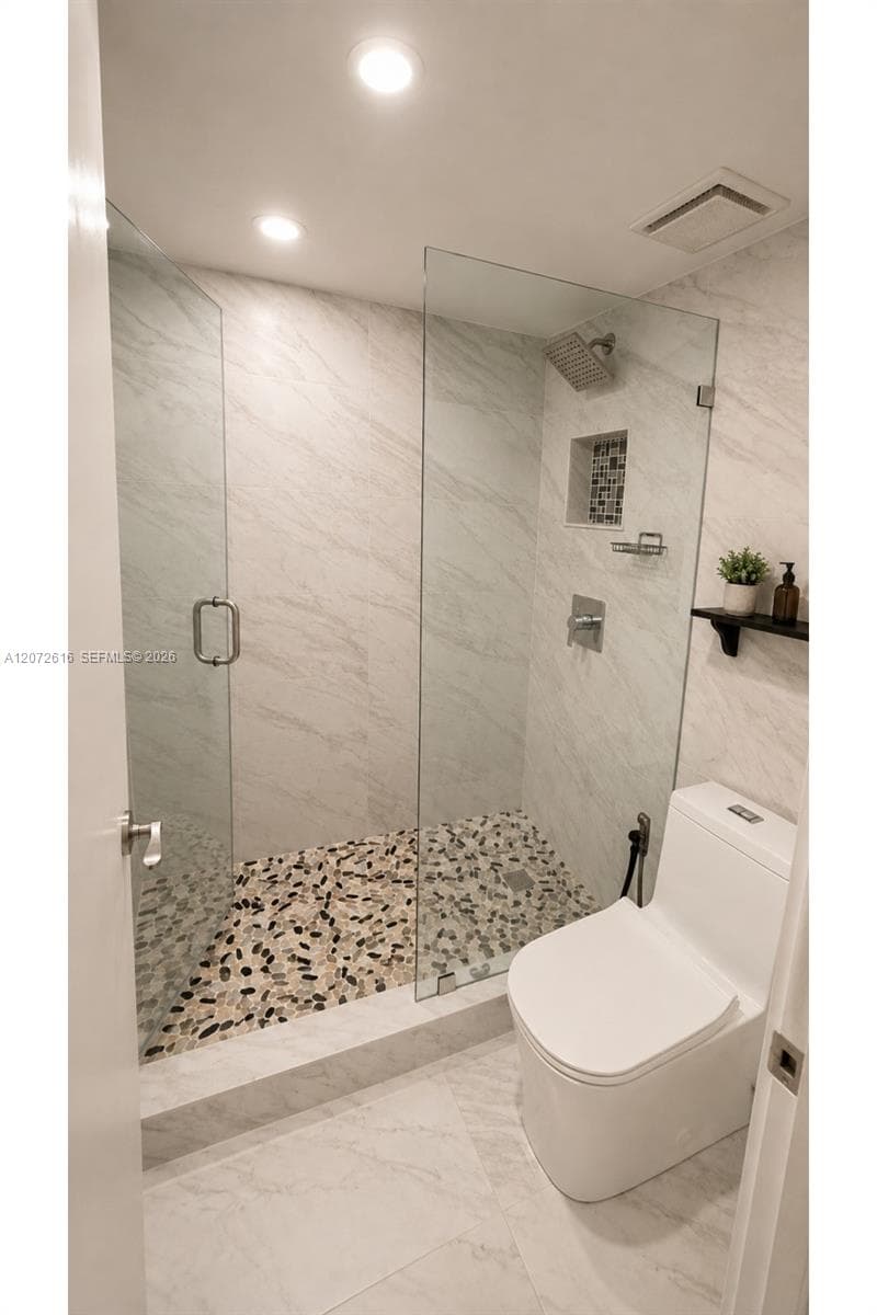 PINKE LAKE VILLAGE · #302 in Miami - Photo 11