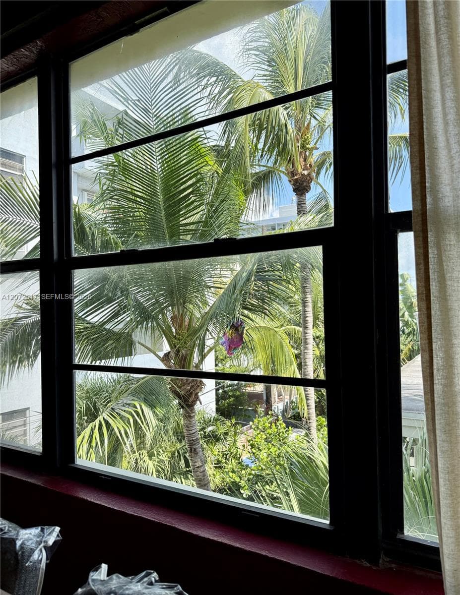 VENETIAN MANOR · #304 in Miami Beach - Photo 19