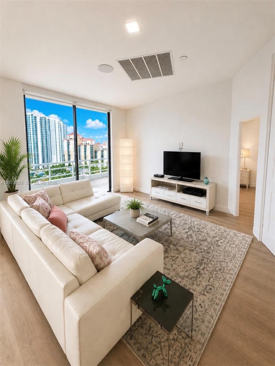 Parc Central East · #1713 in Aventura - Photo 4