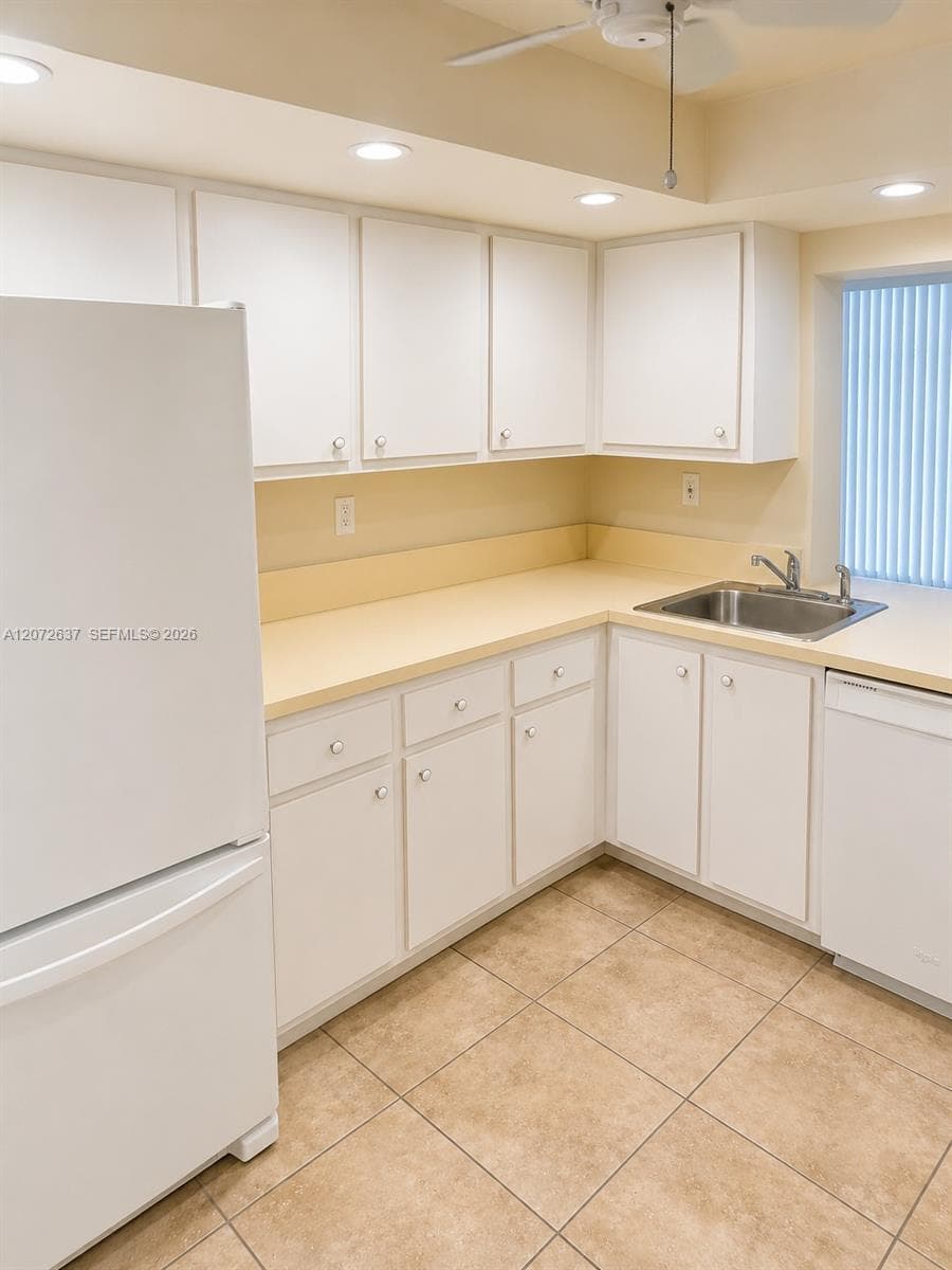 TOWERS OF OCEANVIEW SOUTH · #224 in Hallandale Beach - Photo 13