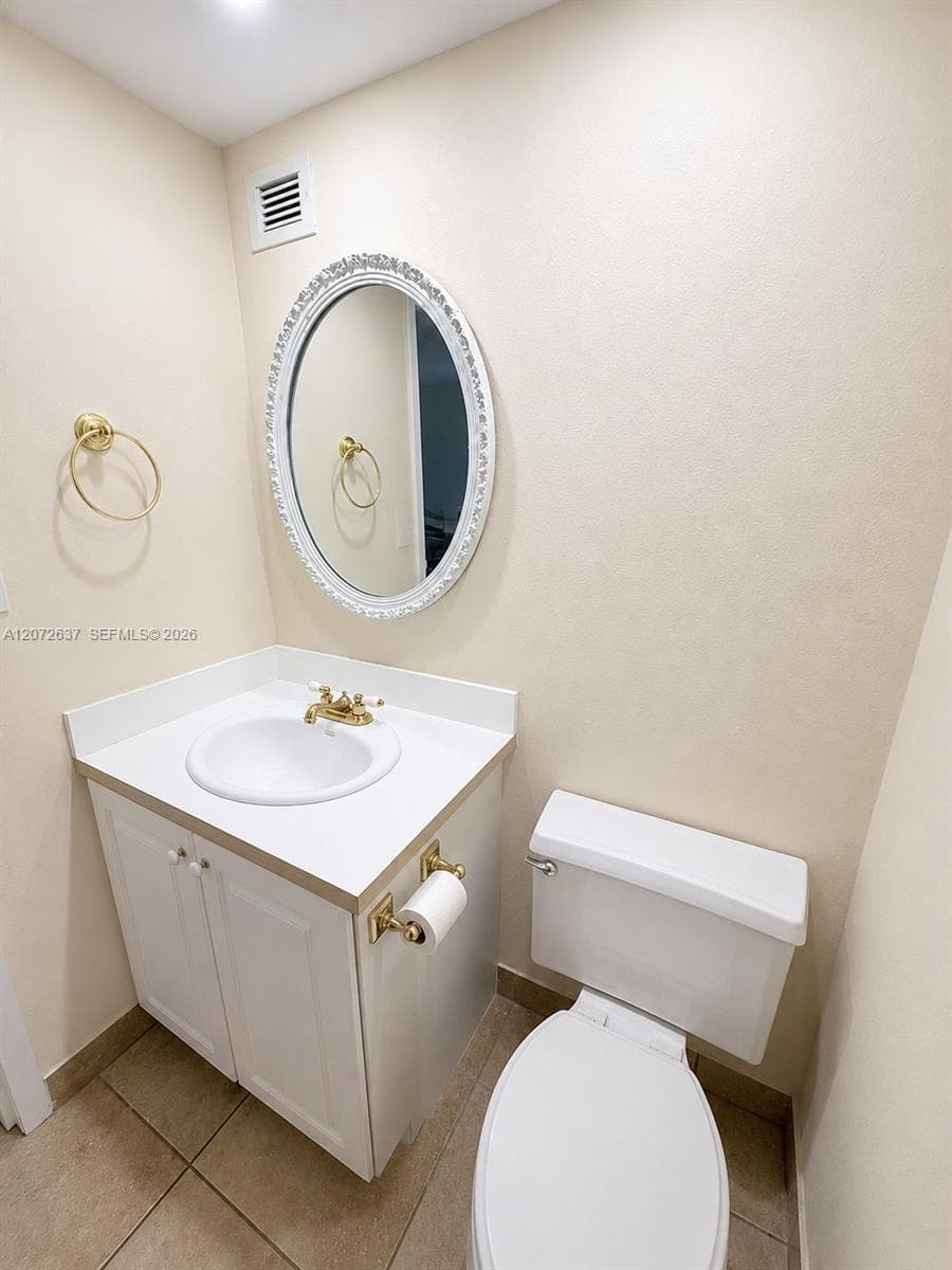 TOWERS OF OCEANVIEW SOUTH · #224 in Hallandale Beach - Photo 17