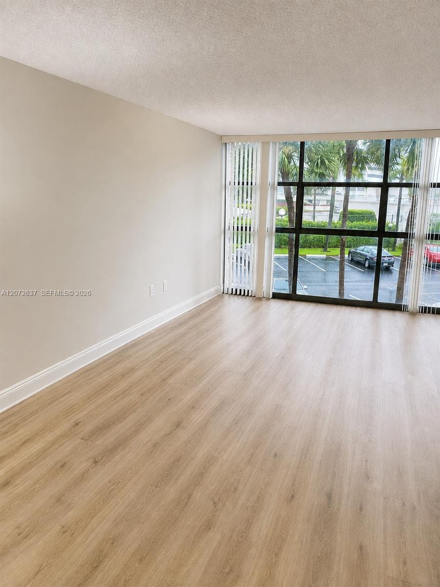 TOWERS OF OCEANVIEW SOUTH · #224 in Hallandale Beach - Photo 5