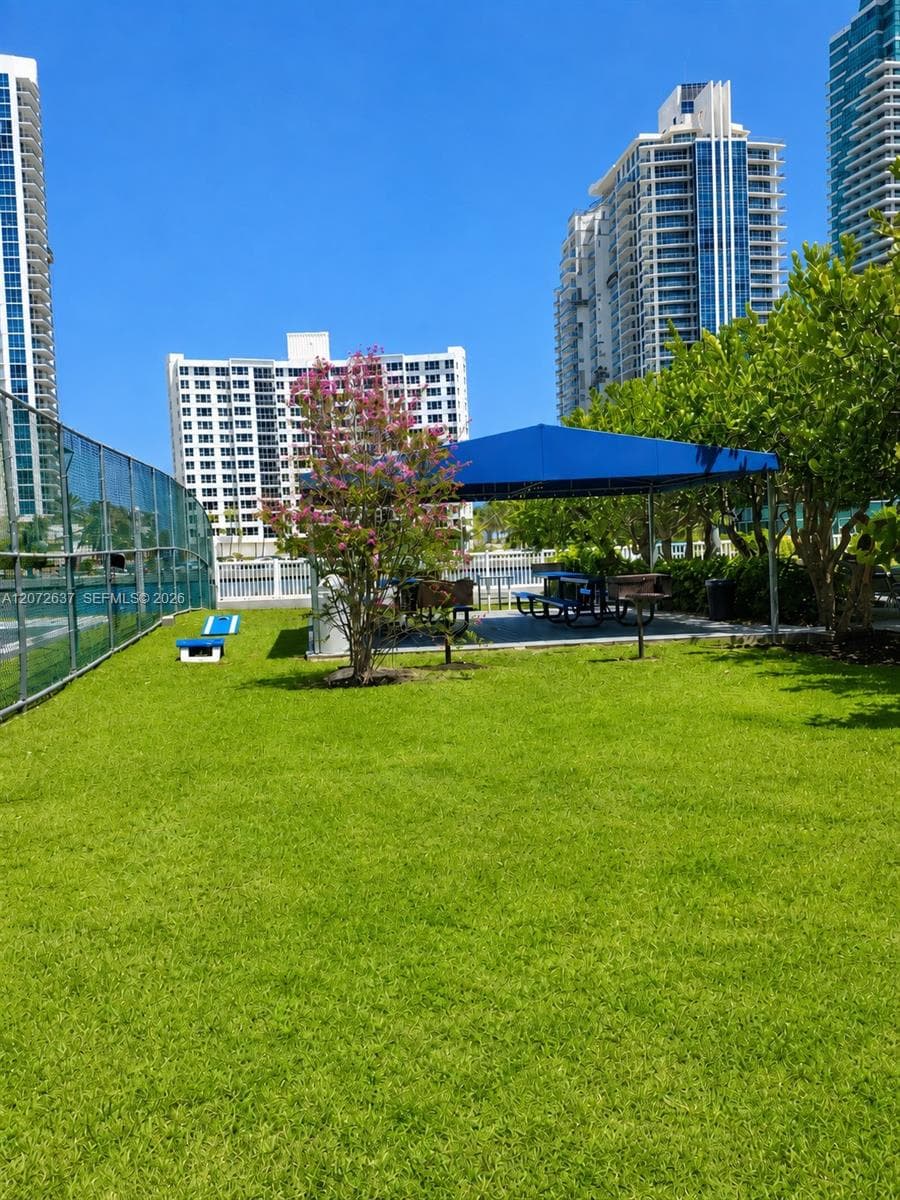 TOWERS OF OCEANVIEW SOUTH · #224 in Hallandale Beach - Photo 30