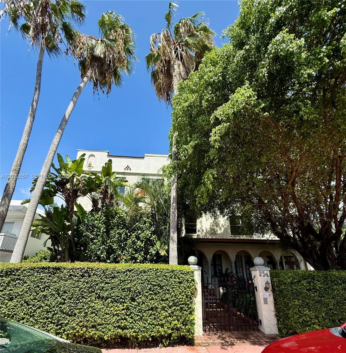 VENETIAN MANOR CONDO · #304 in Miami Beach - Photo 31