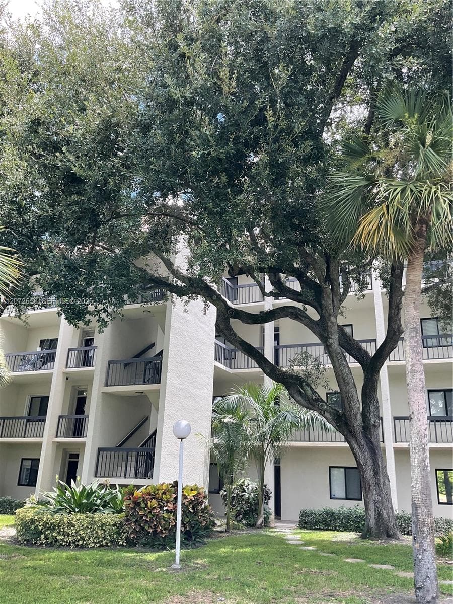 The Lands of the Presiden · #403 in West Palm Beach - Photo 45
