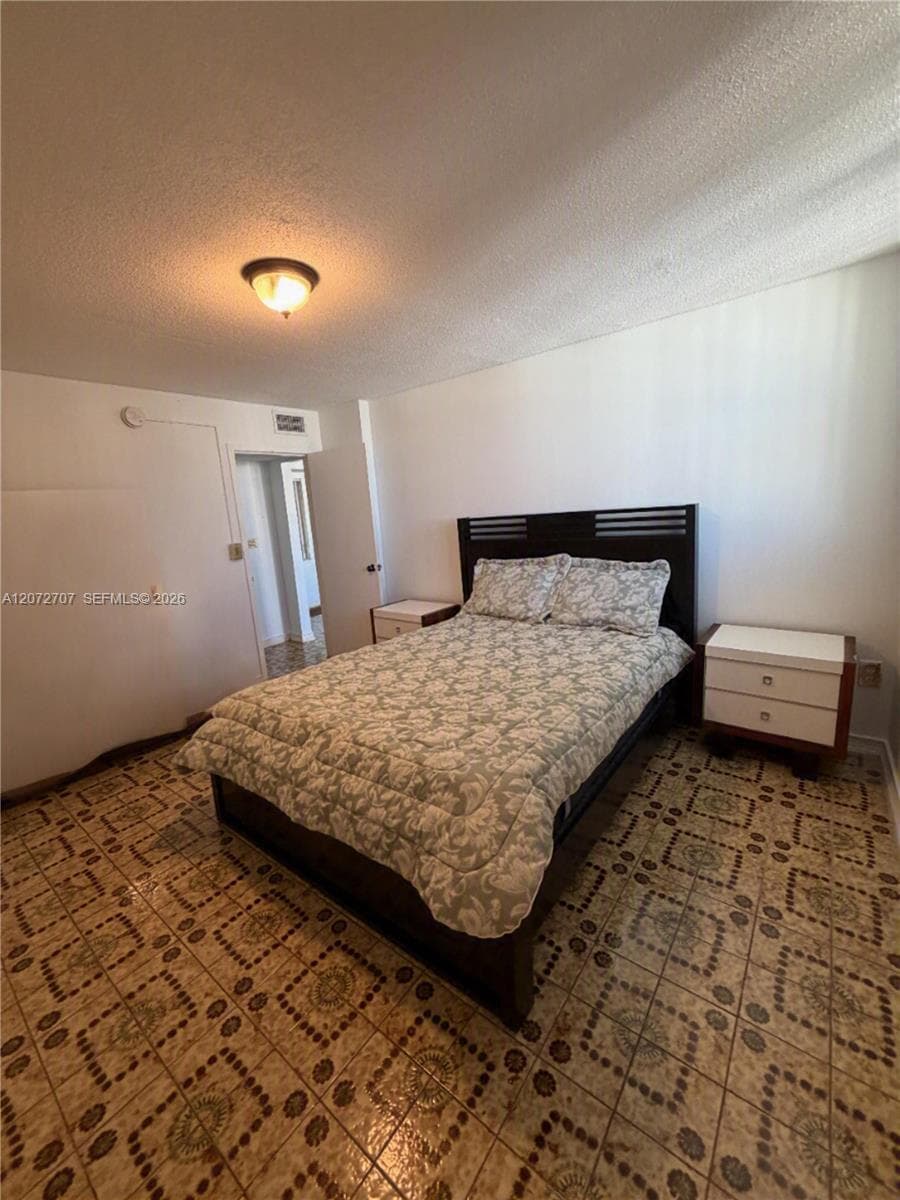 COLLINS TOWERS CONDO · #502 in Miami Beach - Photo 10