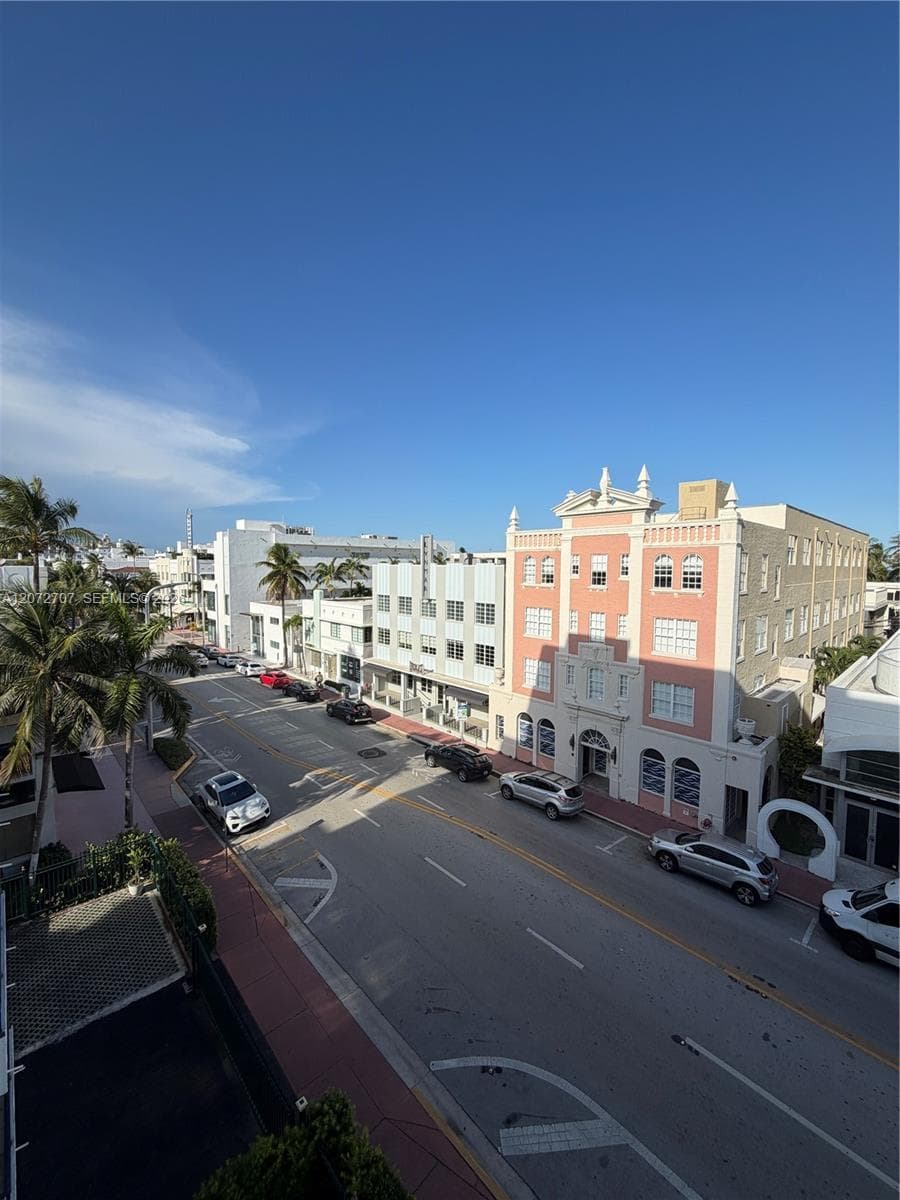 COLLINS TOWERS CONDO · #502 in Miami Beach - Photo 8
