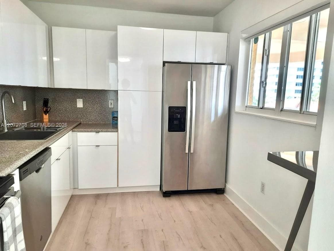SURFSIDE PALMS CONDO · #512 in Surfside - Photo 11