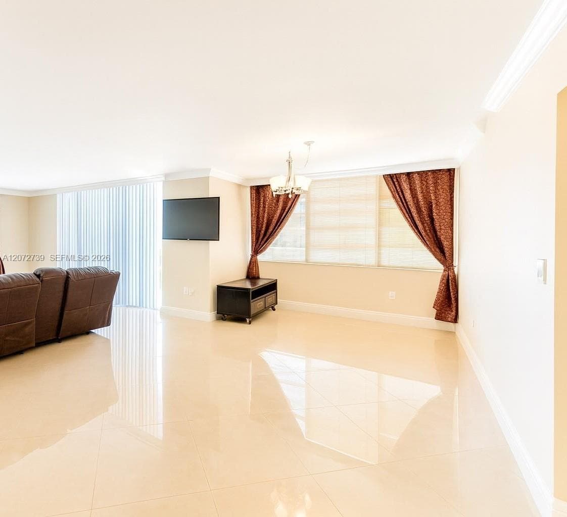 COMMODORE PLAZA CONDO · #717 in Aventura - Photo 2