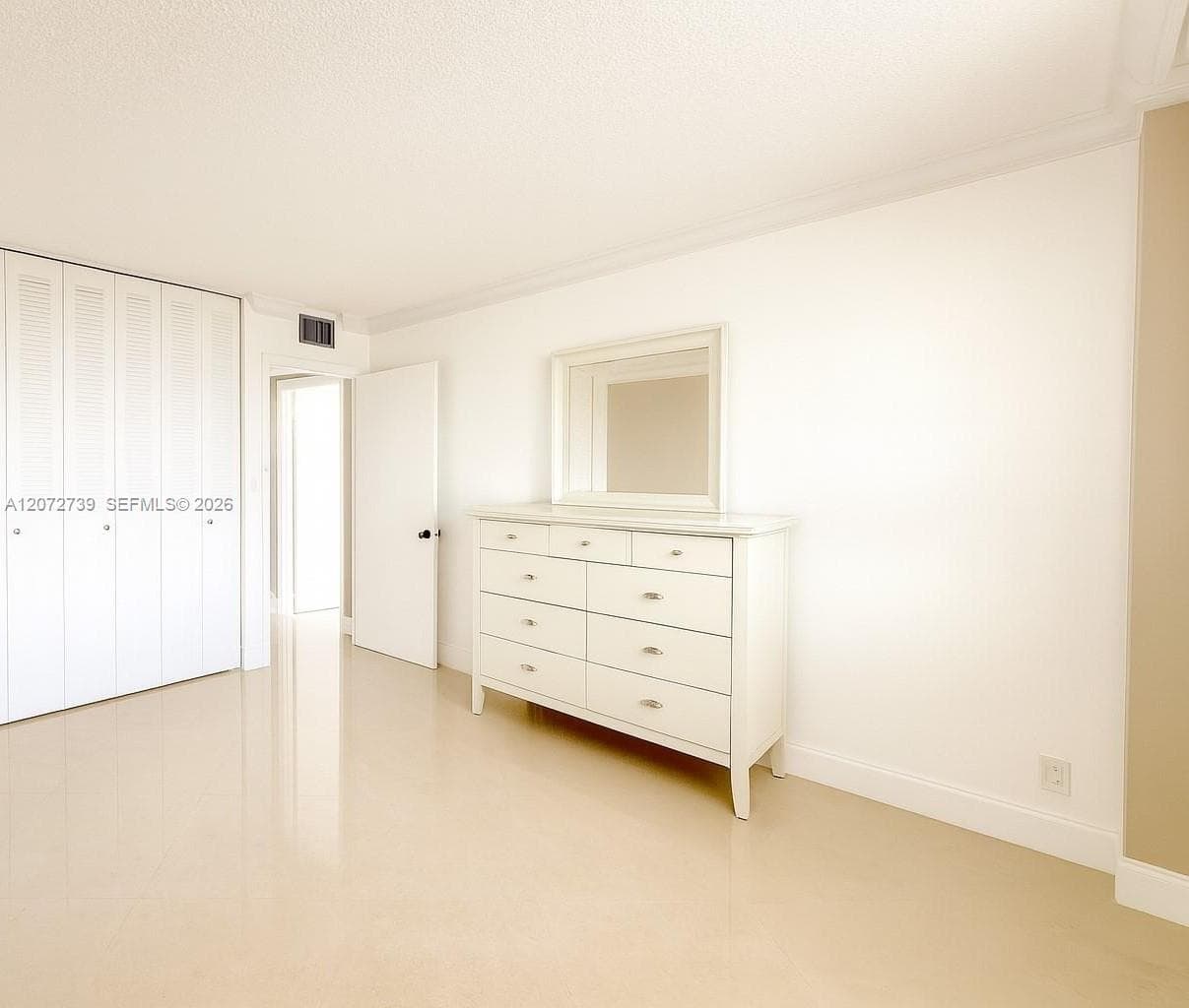 COMMODORE PLAZA CONDO · #717 in Aventura - Photo 12