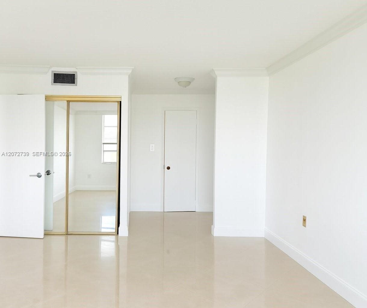 COMMODORE PLAZA CONDO · #717 in Aventura - Photo 14