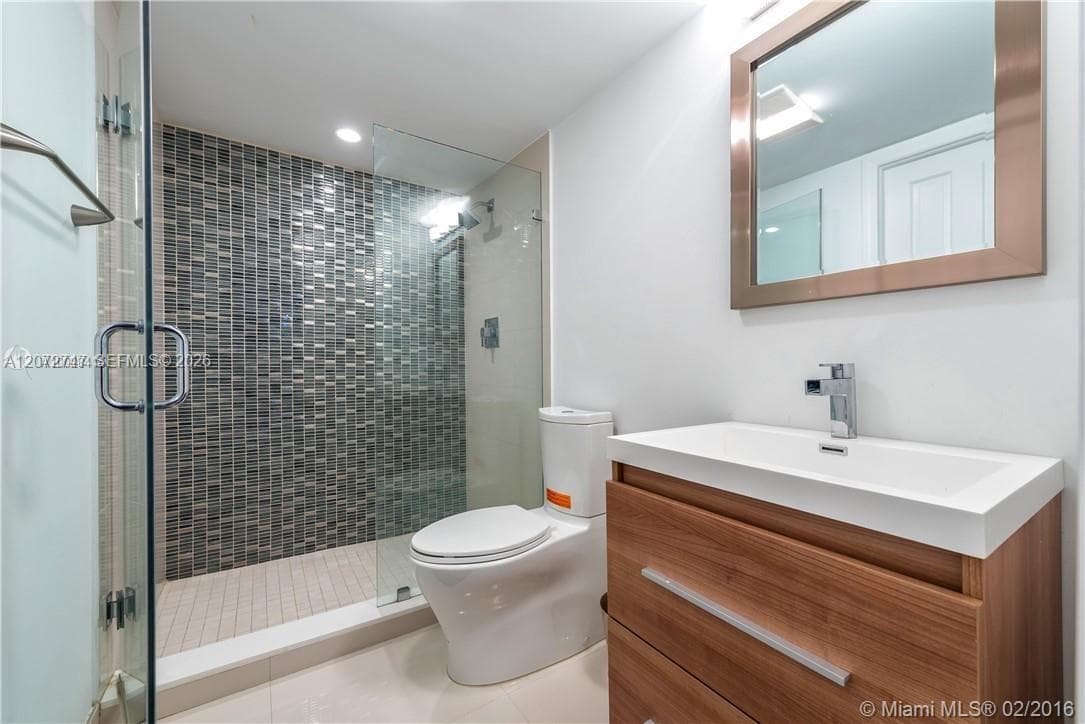 OCEAN POINT CONDO · #408 in Miami Beach - Photo 15