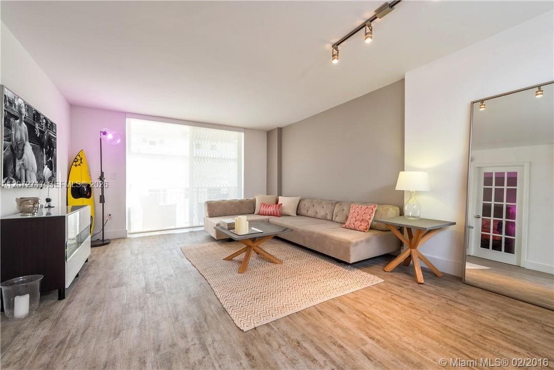 OCEAN POINT CONDO · #408 in Miami Beach - Photo 11