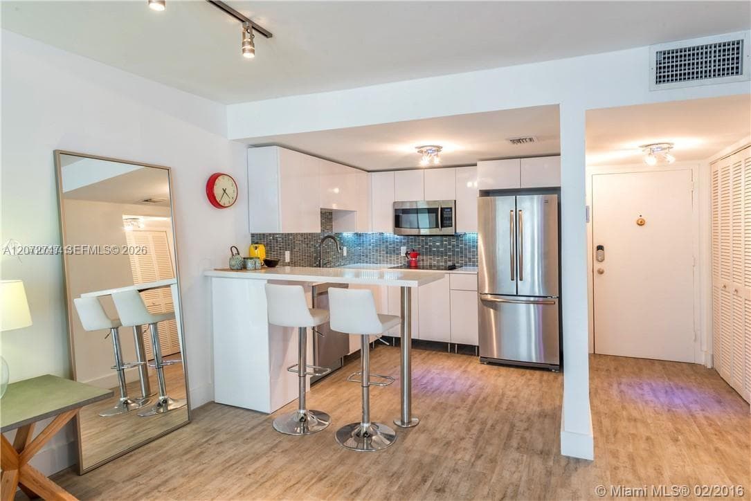 OCEAN POINT CONDO · #408 in Miami Beach - Photo 8