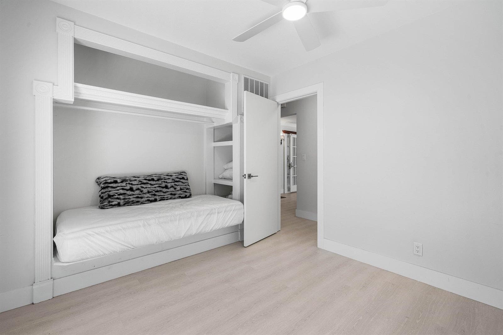 333 NE 24 Street Boca Raton (33)