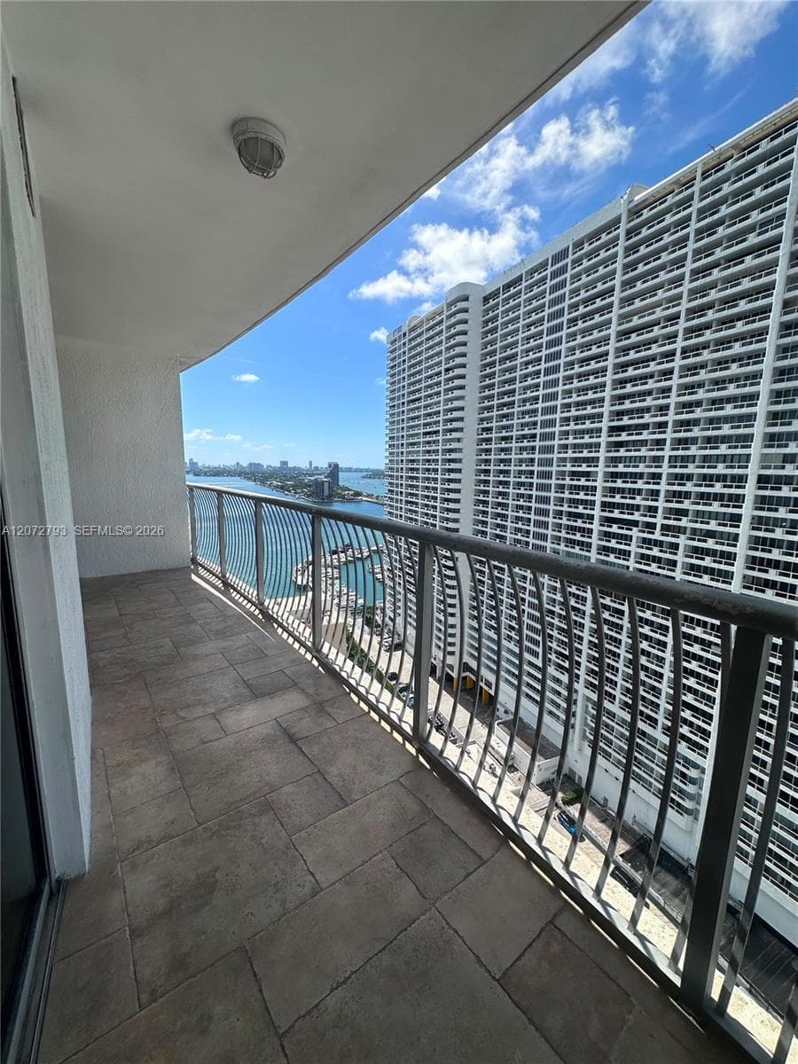 Opera Tower · #2406 in Miami - Photo 5