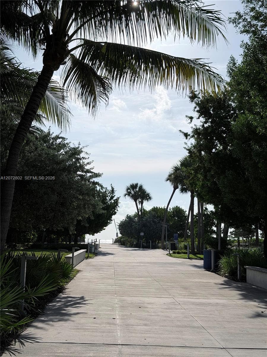 Horseshoe Condominium · #3 in Miami Beach - Photo 20