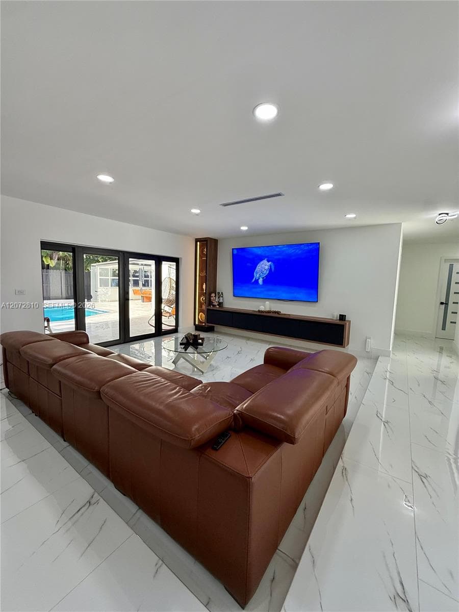 6901 S Miami Lakeway S photo 13