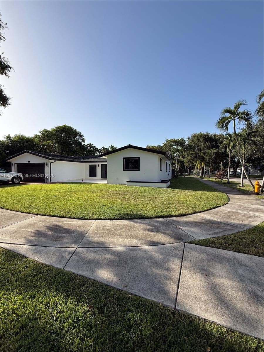 6901 S Miami Lakeway S photo 3