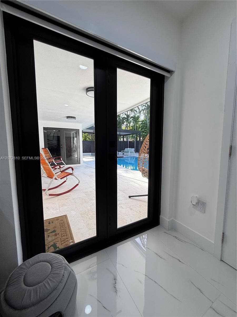 6901 S Miami Lakeway S photo 37