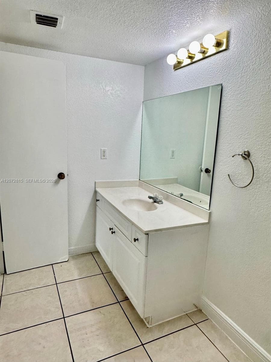 DORAL GARDENS II CONDO · #203 in Doral - Photo 10