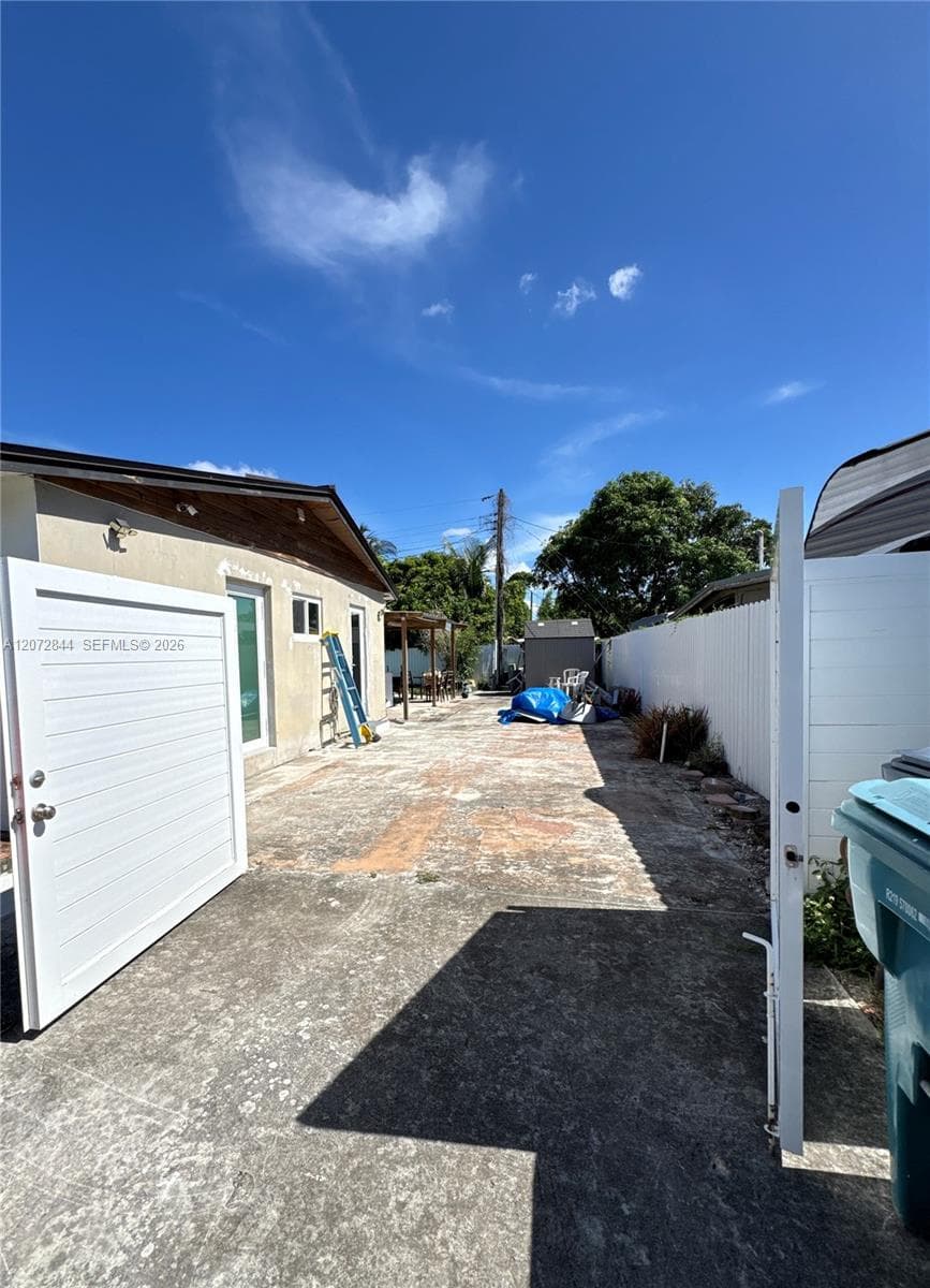 5500 NW 178th Ter photo 42