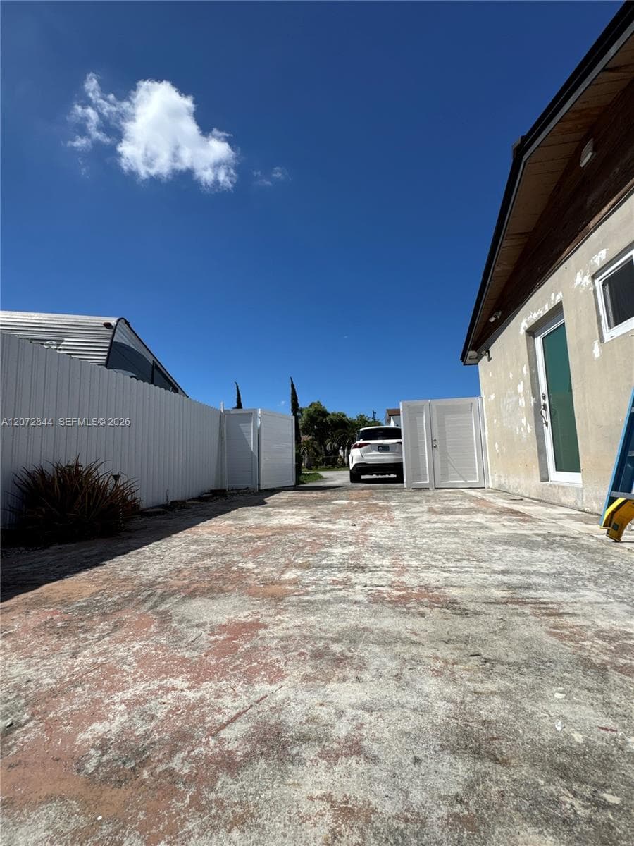5500 NW 178th Ter photo 51