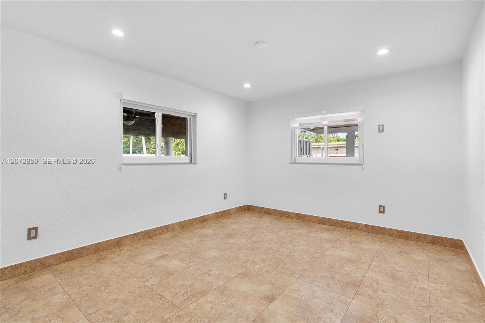 5330 SW 7th St photo 16