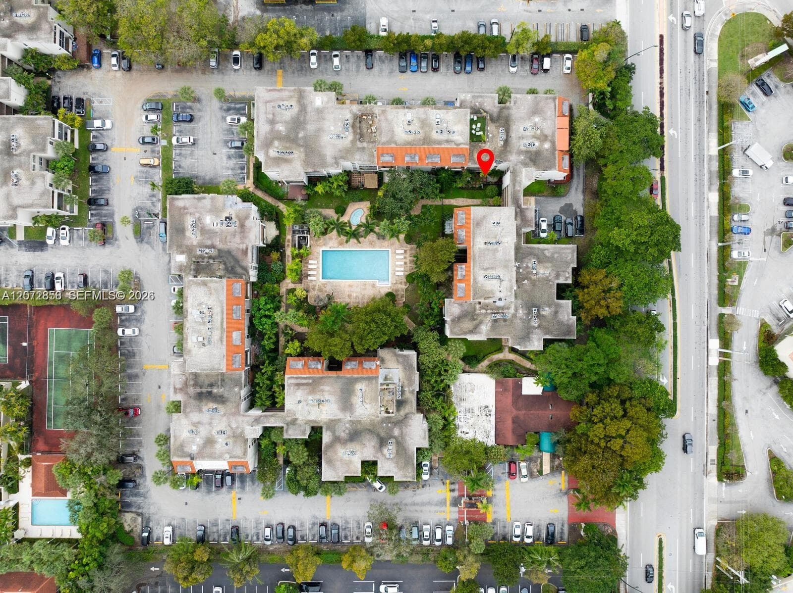 DADELAND GROVE CONDO · #A409 in Pinecrest - Photo 16