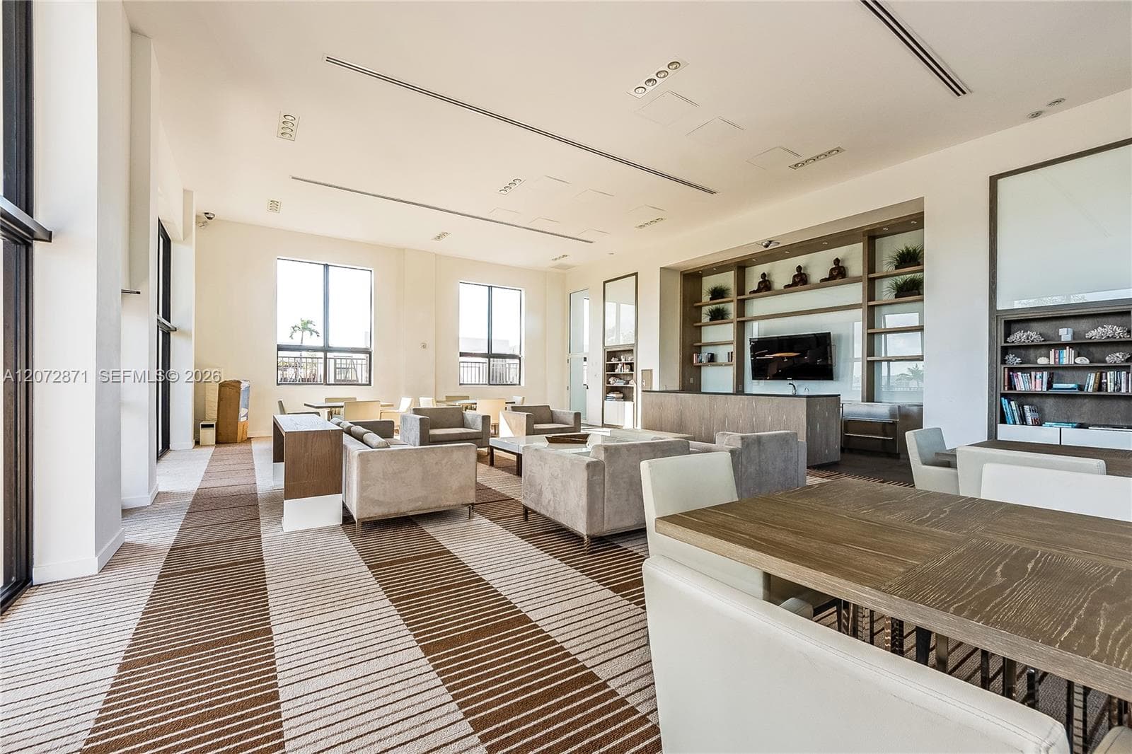 1000 Venetian Way · #301/303 in Miami - Photo 38