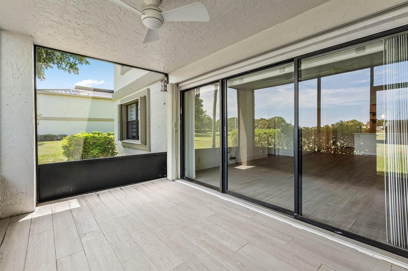 022-12870BriarlakeDrive-106-PalmBeachGar