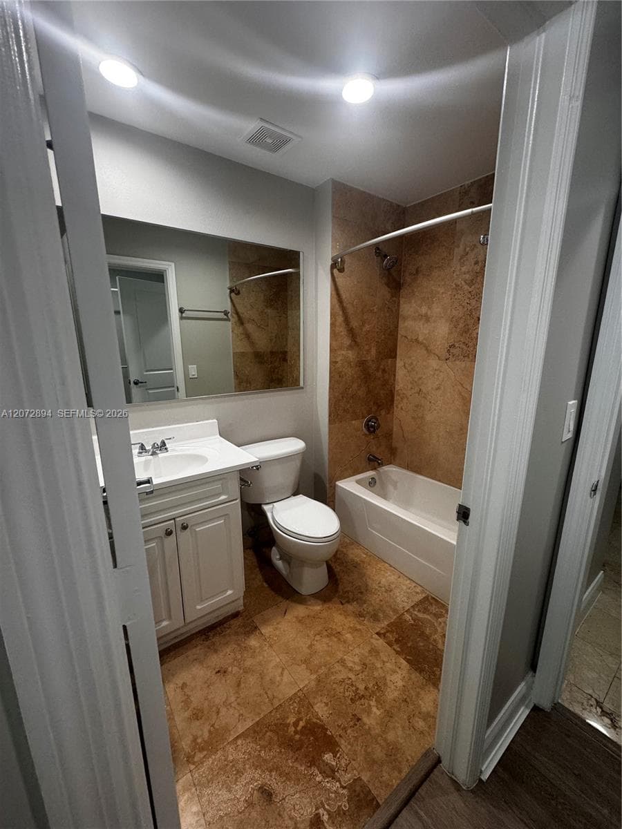 1750 Nw 107th Ave · #M510 in Sweetwater - Photo 8