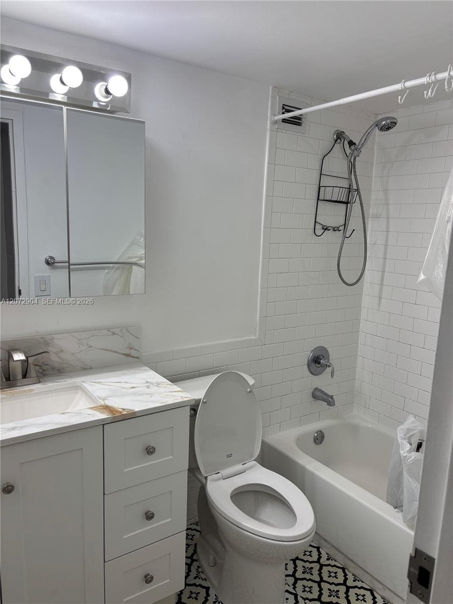 DESOTO PARK CONDO · #301 in Hallandale Beach - Photo 10