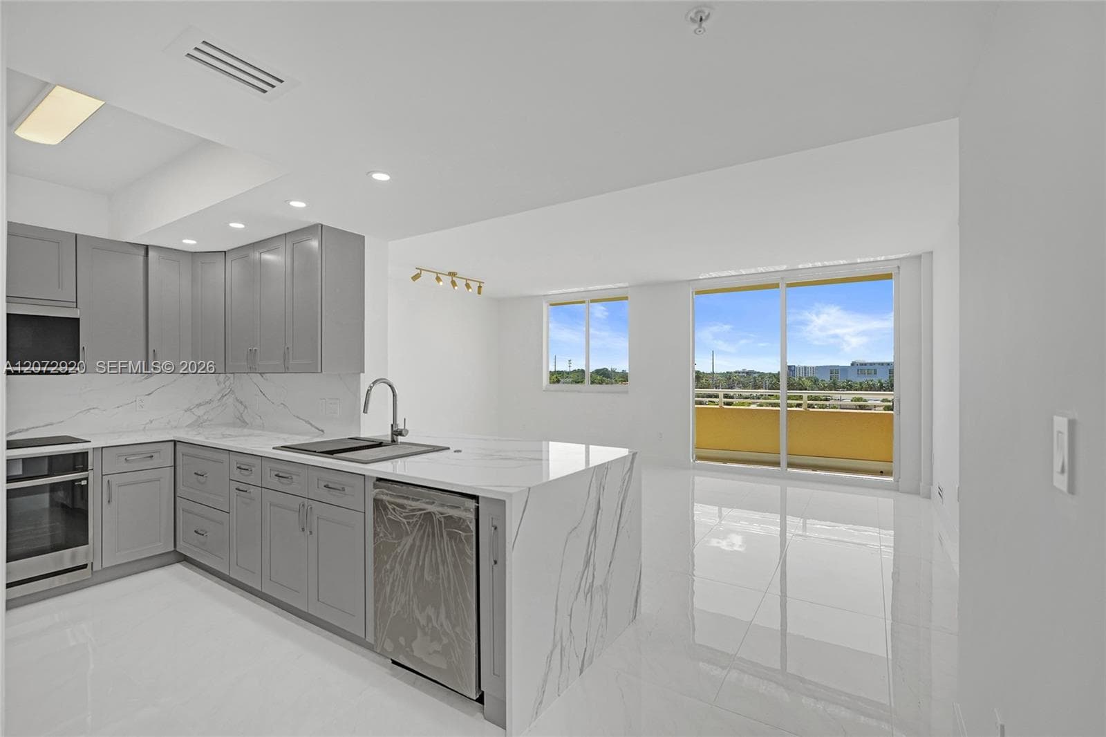 VENTURE AT AVENTURA WEST · #514 in Aventura - Photo 1