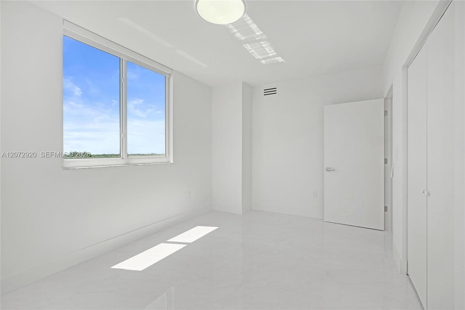 VENTURE AT AVENTURA WEST · #514 in Aventura - Photo 18