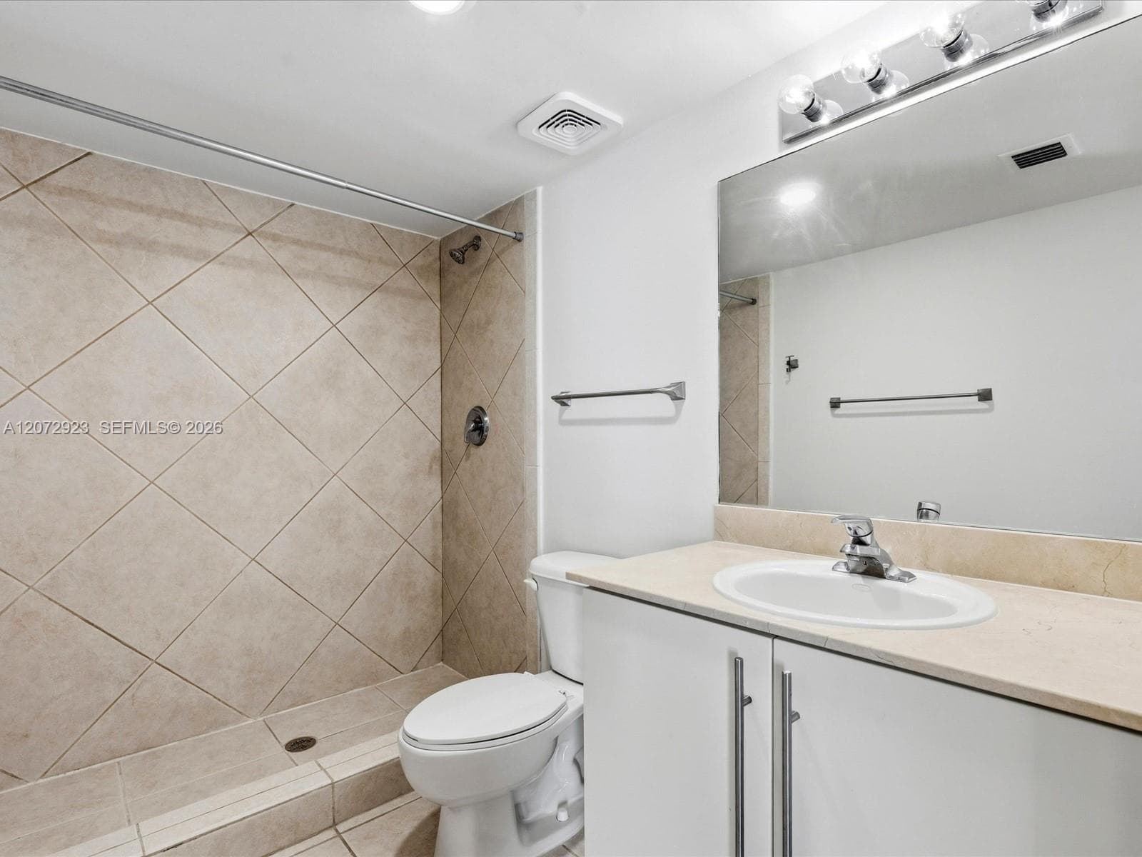 OCEANBLUE CONDO OF MIAMI · #703 in Miami Beach - Photo 29