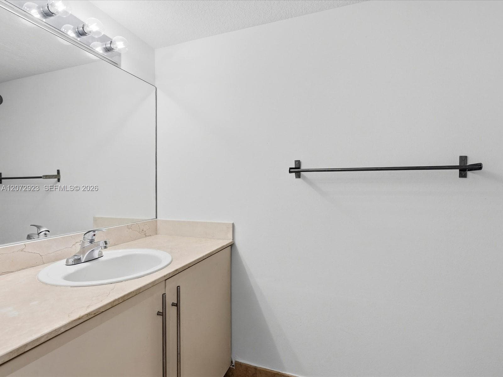 OCEANBLUE CONDO OF MIAMI · #703 in Miami Beach - Photo 21