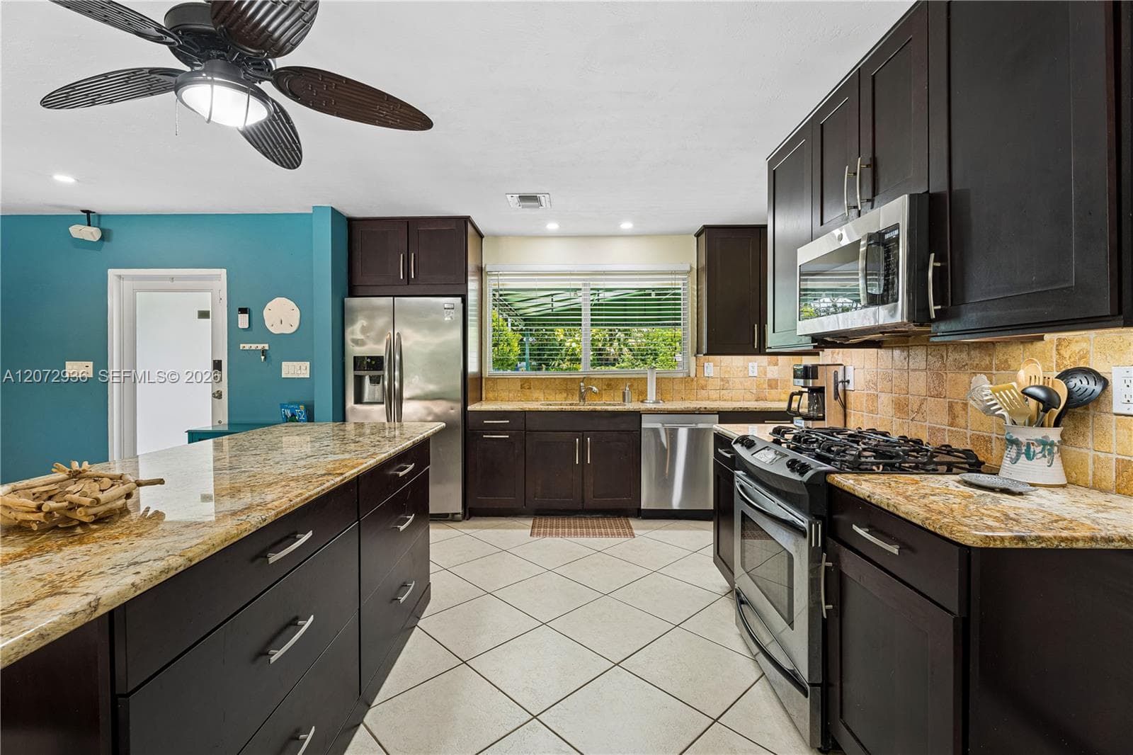 19511 Sterling Dr photo 3