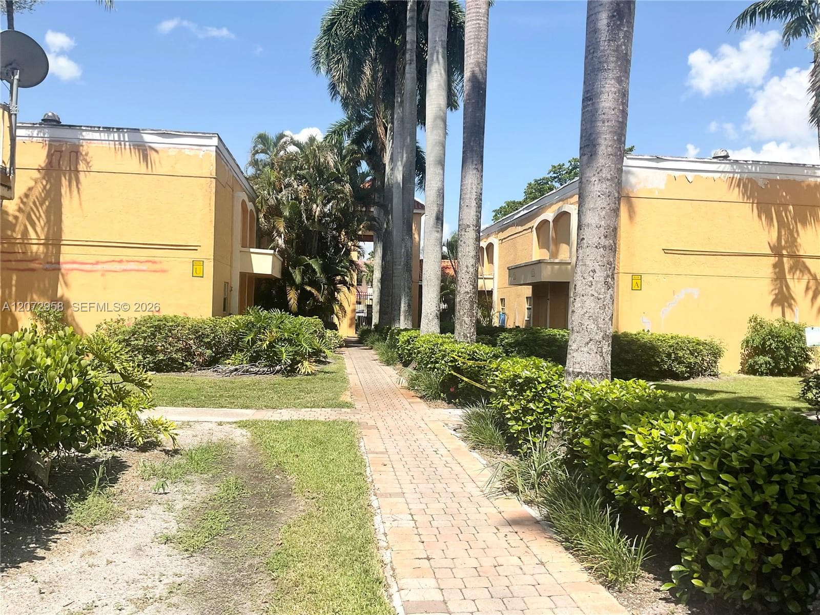 VENETIAN GARDENS @ COUNTR · #T207 in Hialeah - Photo 27